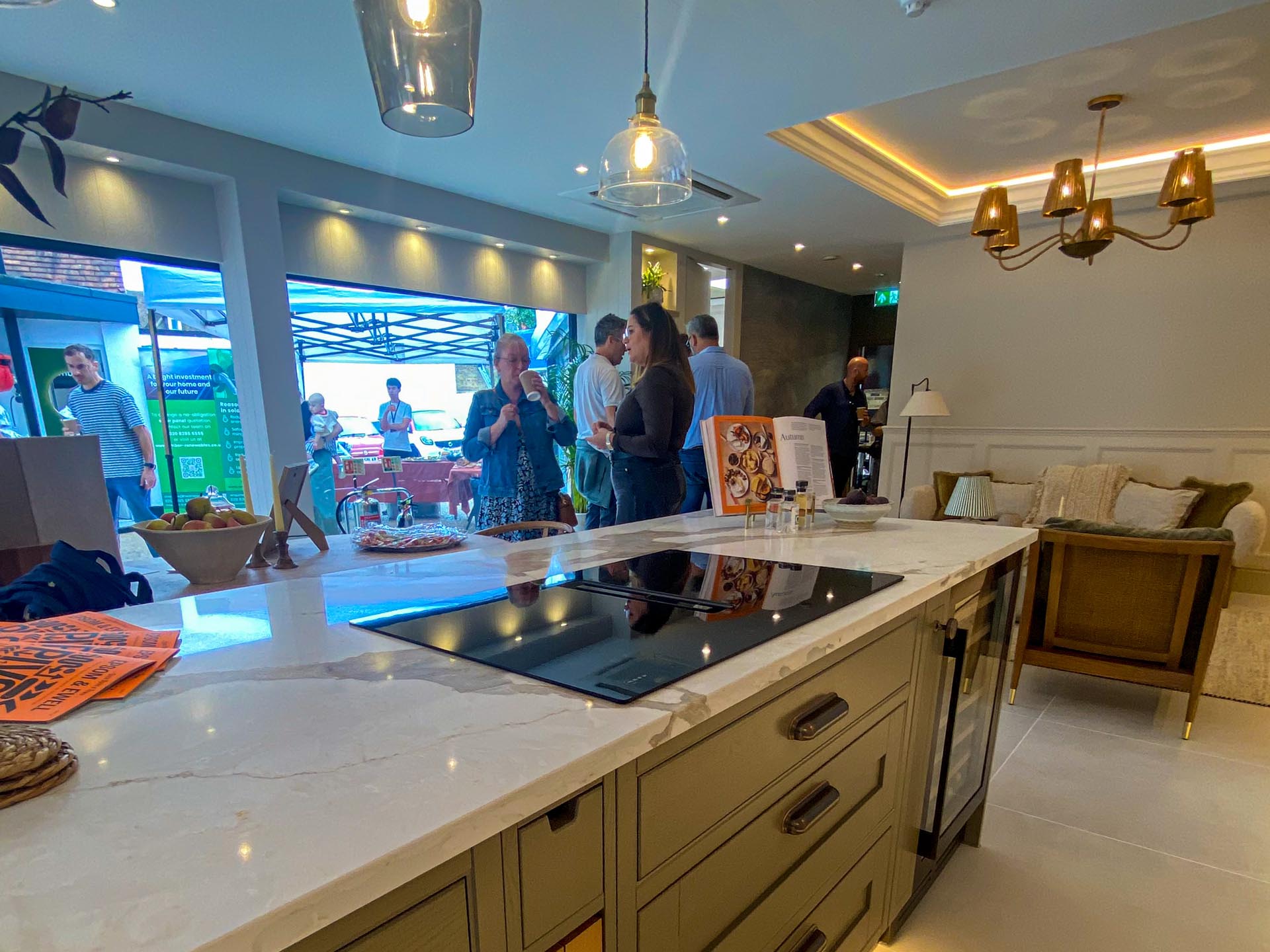 Amber Living Showroom Epsom Surrey Amber Group 110911 Amber Living Showroom Epsom Surrey Amber Group quartz worktops